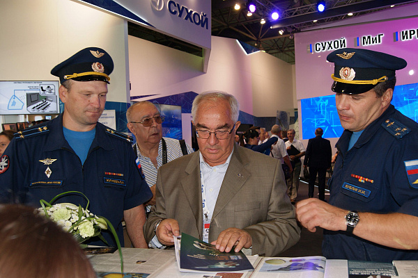 НИИП на МАКС-2015