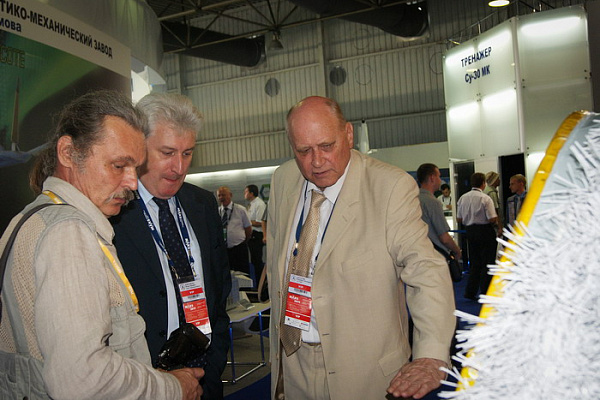 НИИП на МАКС-2011 