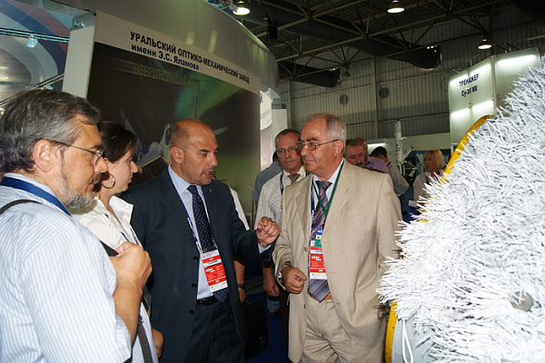 НИИП на МАКС-2011 